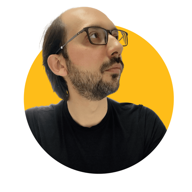 Profile photo of André Prado, developer and content creator